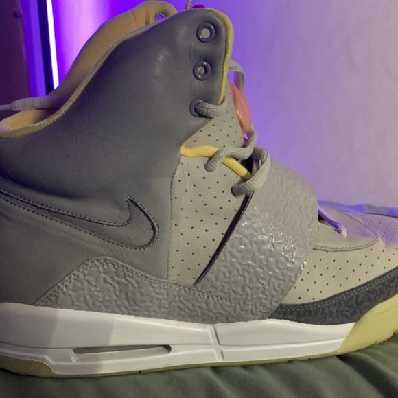 Nike Yeezy zen size 13! - Picture 6 of 11